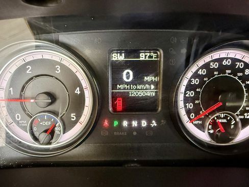 Used 2018 RAM 2500 Tradesman w/ Chrome Appearance Group RWD image 20