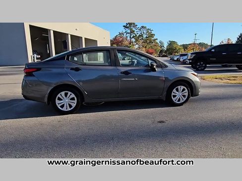 Used 2025 Nissan Versa S w/ Trunk Package image 34