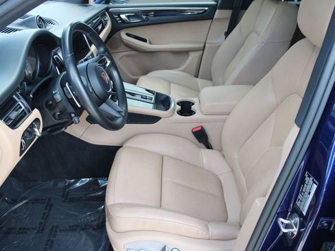 Used 2022 Porsche Macan S image 5