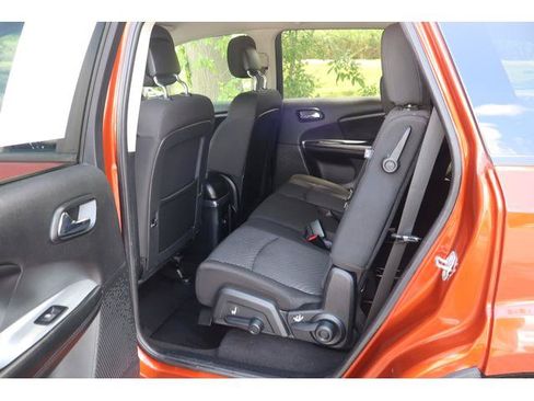 Used 2014 Dodge Journey SE w/ Flexible Seating Group AWD/4WD image 9