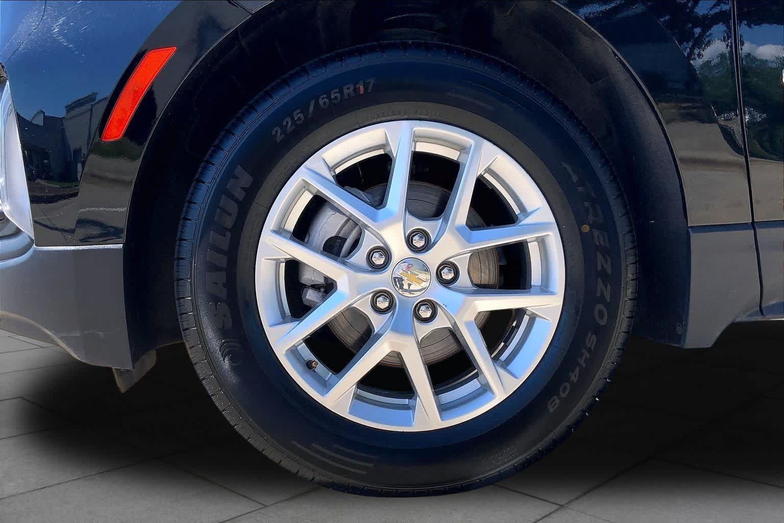 Used 2024 Chevrolet Equinox LT AWD/4WD image 11