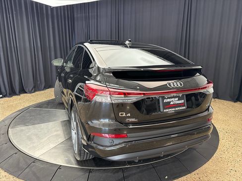 Used 2024 Audi Q4 e-tron Premium w/ Convenience Package image 7