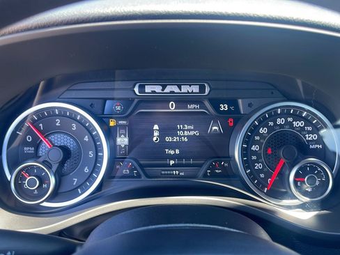 New 2026 RAM 1500 Express AWD/4WD image 14
