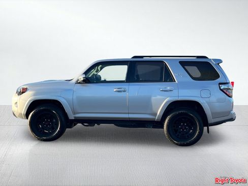 Certified 2024 Toyota 4Runner TRD Off-Road Premium AWD/4WD image 4