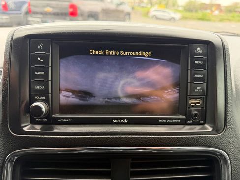 Used 2019 Dodge Grand Caravan GT image 21