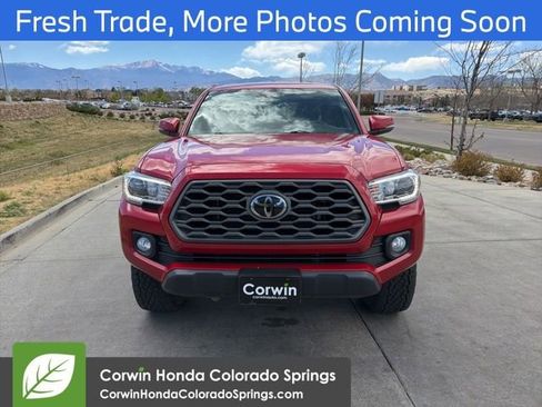 Used 2023 Toyota Tacoma TRD Off-Road w/ Technology Package AWD/4WD image 2