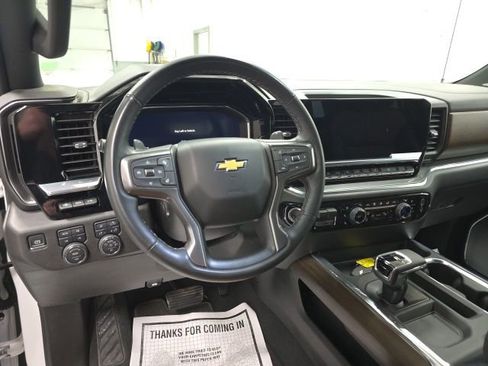 Certified 2024 Chevrolet Silverado 1500 High Country w/ Technology Package image 11