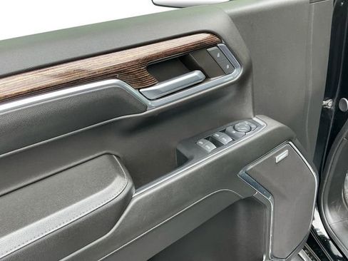 Used 2024 GMC Sierra 1500 Elevation w/ Elevation Premium Package image 11