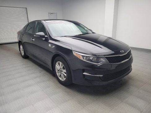 Used 2017 Kia Optima LX FWD image 13