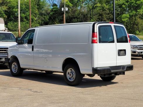 Used 2019 GMC Savana 2500 w/ Communications Package image 6