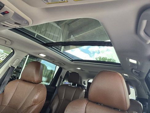 Used 2021 Subaru Ascent Touring w/ Popular Package #2A image 7