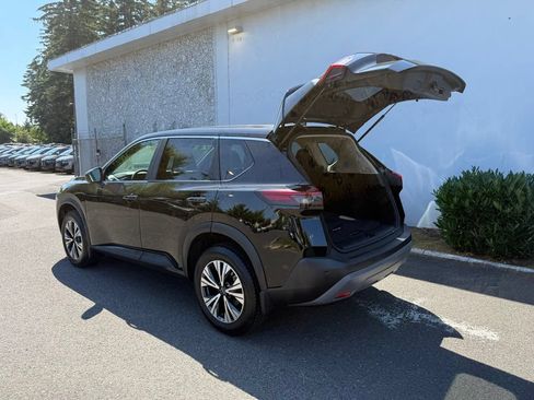 Used 2023 Nissan Rogue SV AWD/4WD image 10