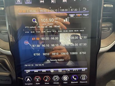 Used 2020 RAM 2500 Big Horn image 28