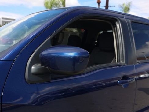 Used 2023 Nissan Frontier SV image 11