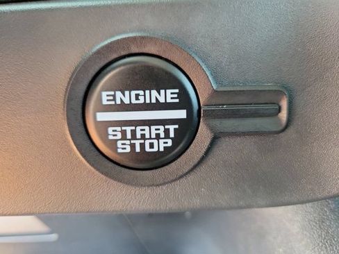 Certified 2025 Ford Bronco Badlands AWD/4WD image 30