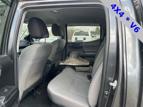 Used 2021 Toyota Tacoma SR image 10