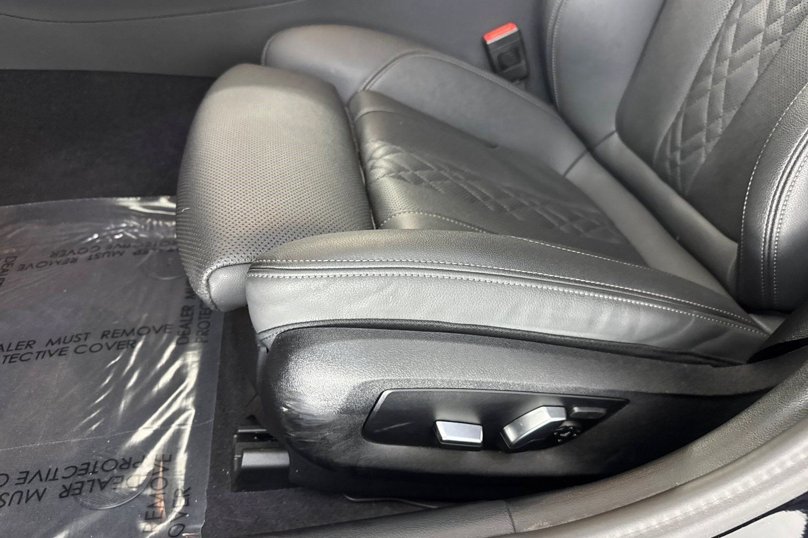 Used 2023 BMW 540i w/ M Sport Package RWD image 15