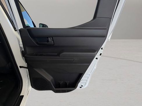 Used 2024 Toyota Tacoma SR5 image 31