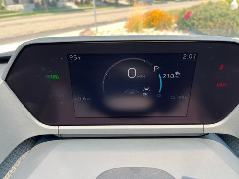 Certified 2023 Subaru Solterra AWD image 10