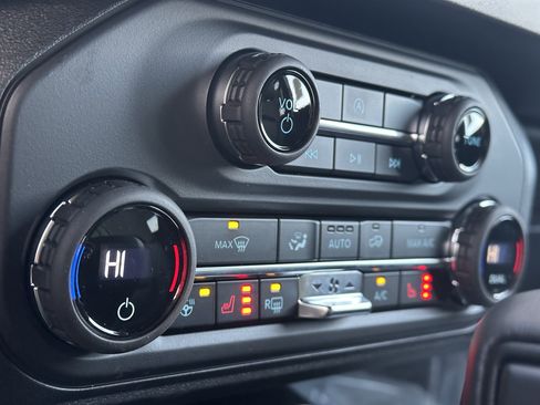 New 2025 Ford Bronco Outer Banks image 17