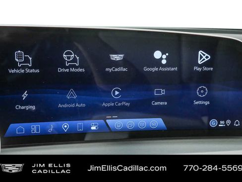 New 2026 Cadillac Lyriq Premium Luxury image 14