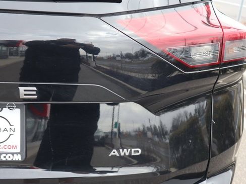 Certified 2025 Nissan Rogue SV AWD/4WD image 33