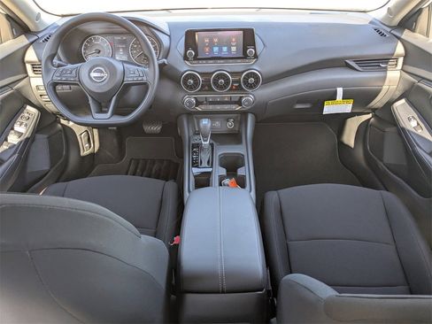 New 2025 Nissan Sentra S image 13