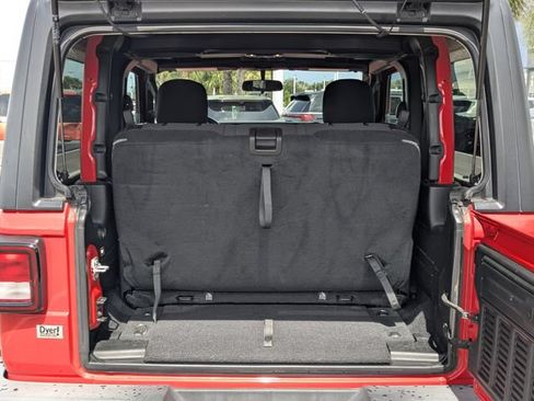Used 2021 Jeep Wrangler Sport AWD/4WD image 14