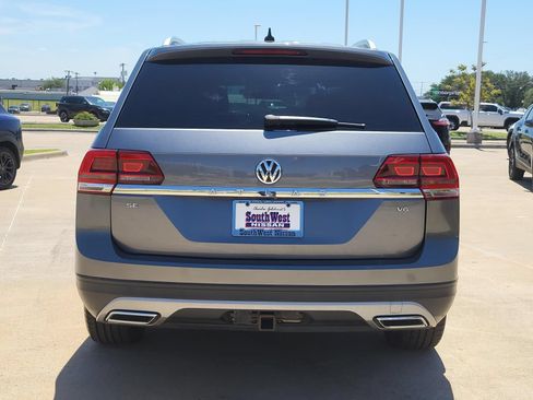 Used 2019 Volkswagen Atlas SE w/ Panoramic Sunroof Package FWD image 6