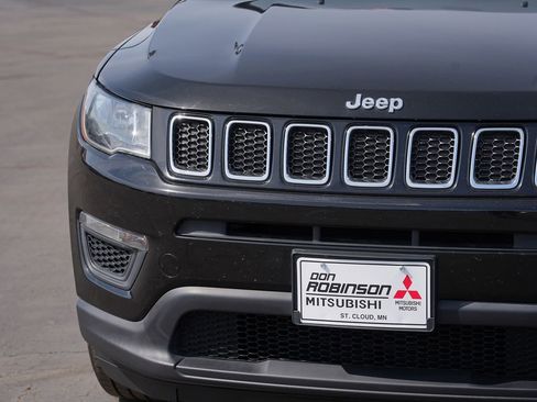 Used 2018 Jeep Compass Sport image 9