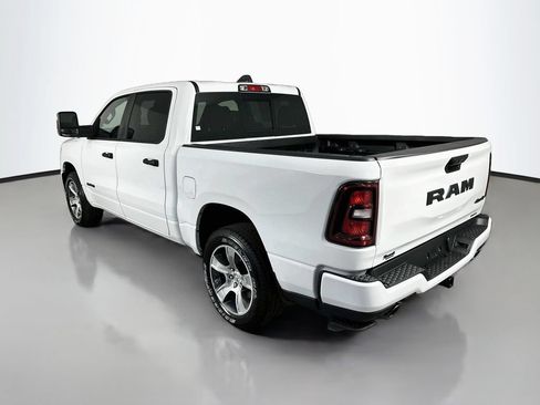 New 2026 RAM 1500 Express AWD/4WD image 5