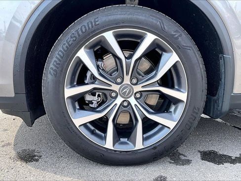 Used 2024 Acura MDX SH-AWD w/ Technology Package image 9