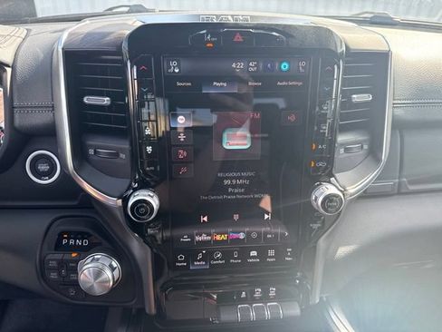 Used 2026 RAM 1500 Laramie AWD/4WD image 15