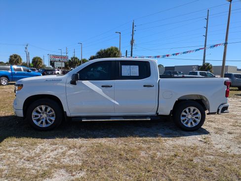 Used 2022 Chevrolet Silverado 1500 Custom RWD image 7