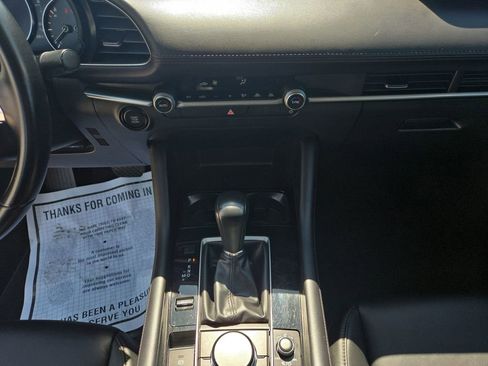 Used 2025 MAZDA MAZDA3 s FWD image 19