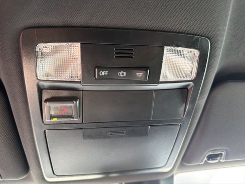 Used 2021 Toyota Tacoma TRD Sport AWD/4WD image 5