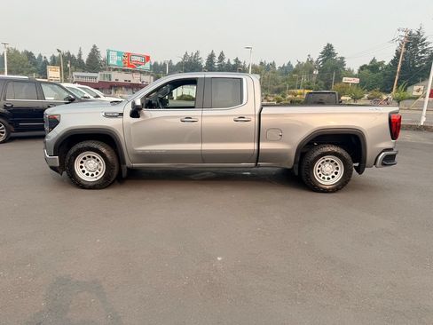 Used 2023 GMC Sierra 1500 SLE w/ Enhanced Capability Package AWD/4WD image 2