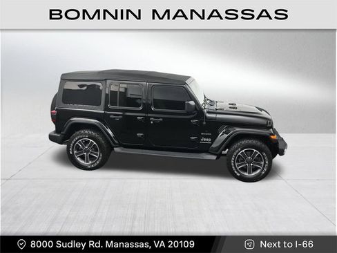 Used 2023 Jeep Wrangler Unlimited Sahara w/ LED Lighting Group AWD/4WD image 28