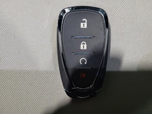 Used 2021 Chevrolet Equinox LS image 32