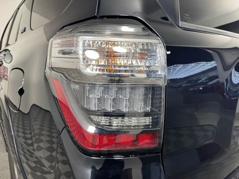 Used 2019 Toyota 4Runner SR5 image 27