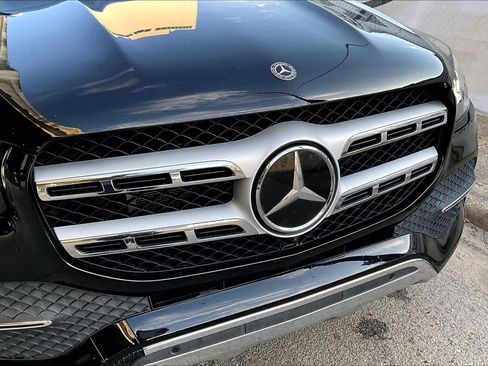 Used 2021 Mercedes-Benz GLS 450 4MATIC image 29