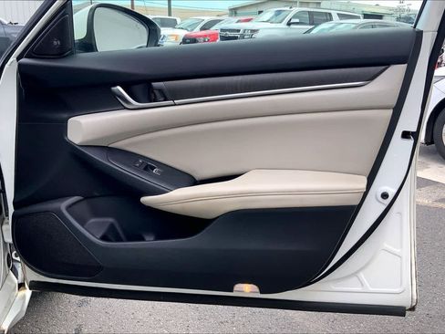 Used 2018 Honda Accord EX-L image 28