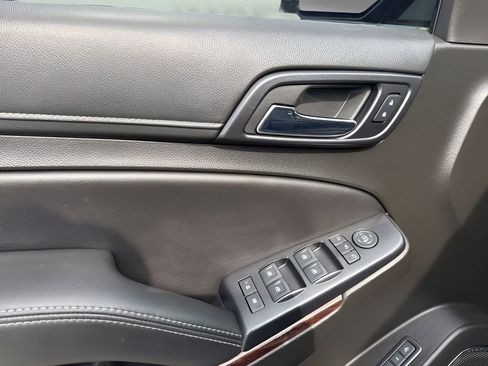 Used 2018 GMC Yukon XL SLT w/ HD Trailering Package image 29