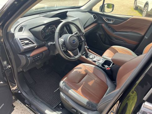 Used 2024 Subaru Forester Touring AWD/4WD image 6