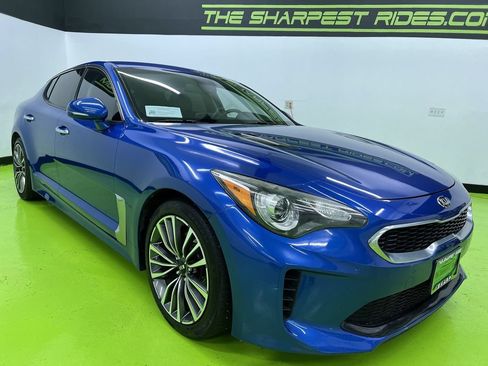 Used 2018 Kia Stinger RWD image 2