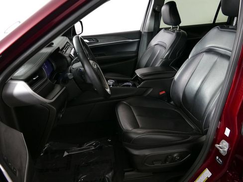 Used 2022 Jeep Grand Cherokee L Limited AWD/4WD image 20