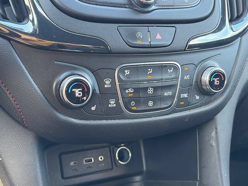 Used 2024 Chevrolet Equinox RS FWD image 23