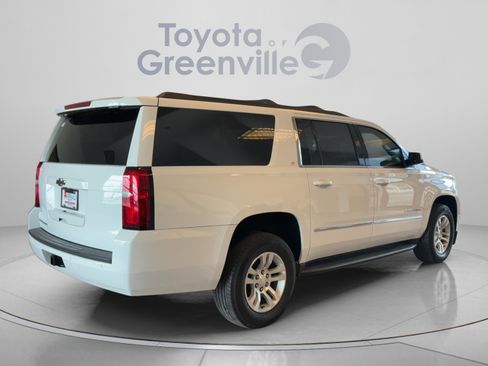 Used 2019 Chevrolet Suburban LT RWD image 6