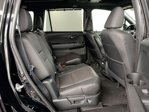 Certified 2022 Honda Pilot Black Edition image 34