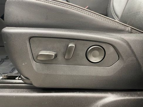 Used 2024 Chevrolet Tahoe High Country w/ Advanced Technology Package image 14